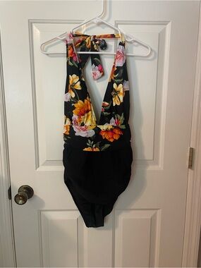Brand New Never Worn - Cupshe Plunge Halter One-Piece Swimsuit